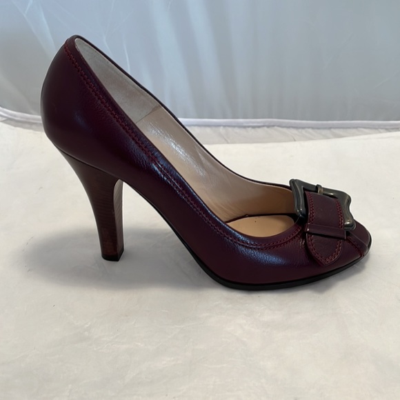 Fendi Shoes - Fendi leather open toe pumps